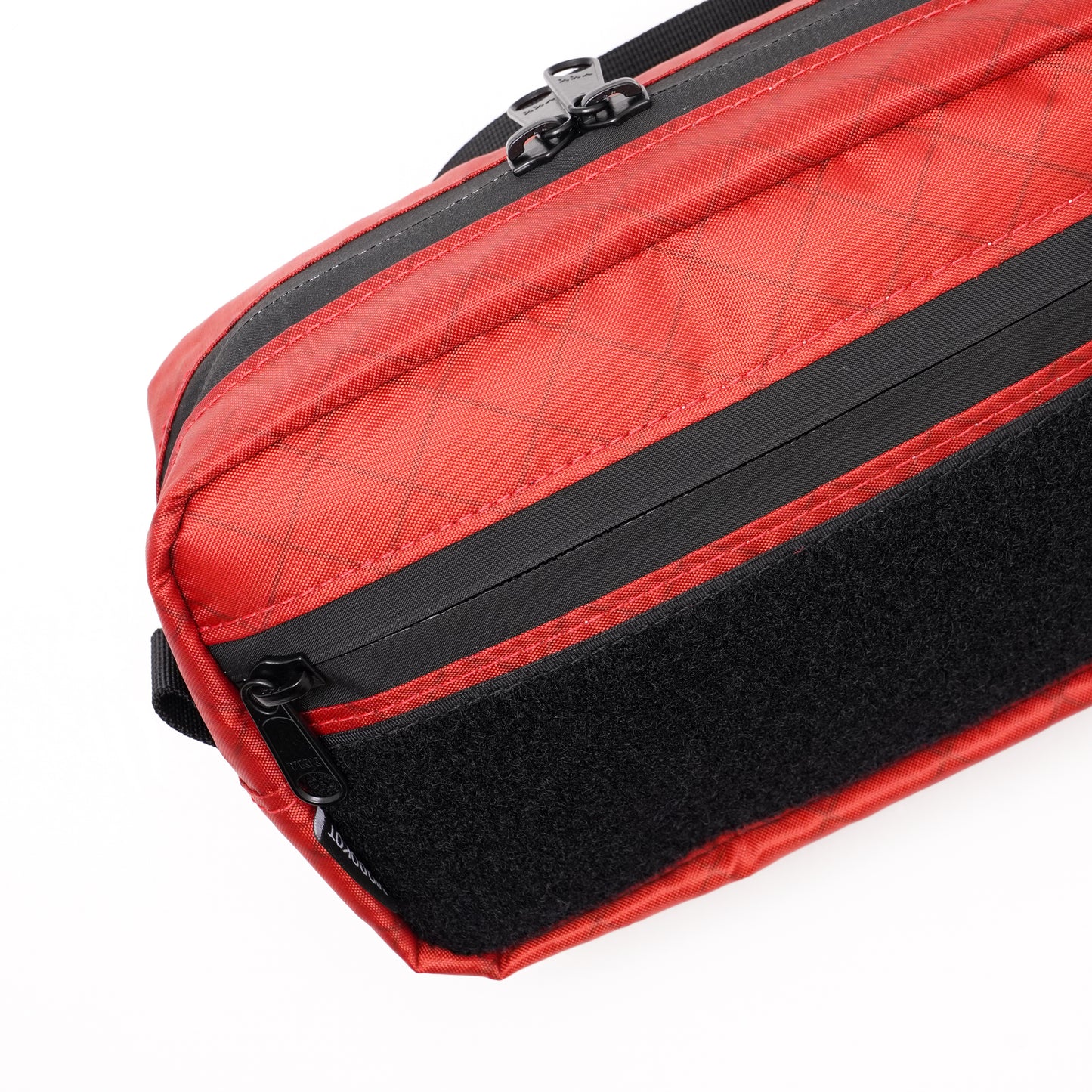 The Bigger Sling - EPX200 Brick Red / EPX200 Snow White (loop)