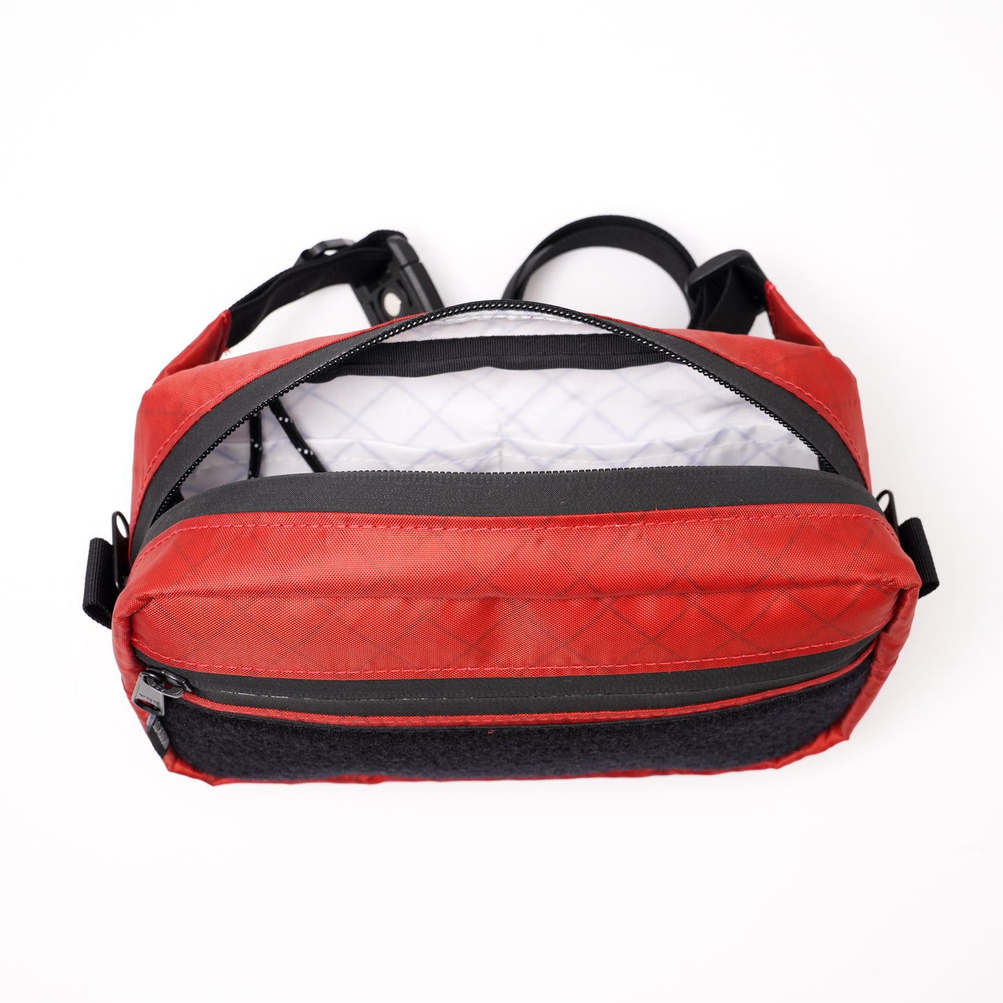 The Bigger Sling - EPX200 Brick Red / EPX200 Snow White (loop)