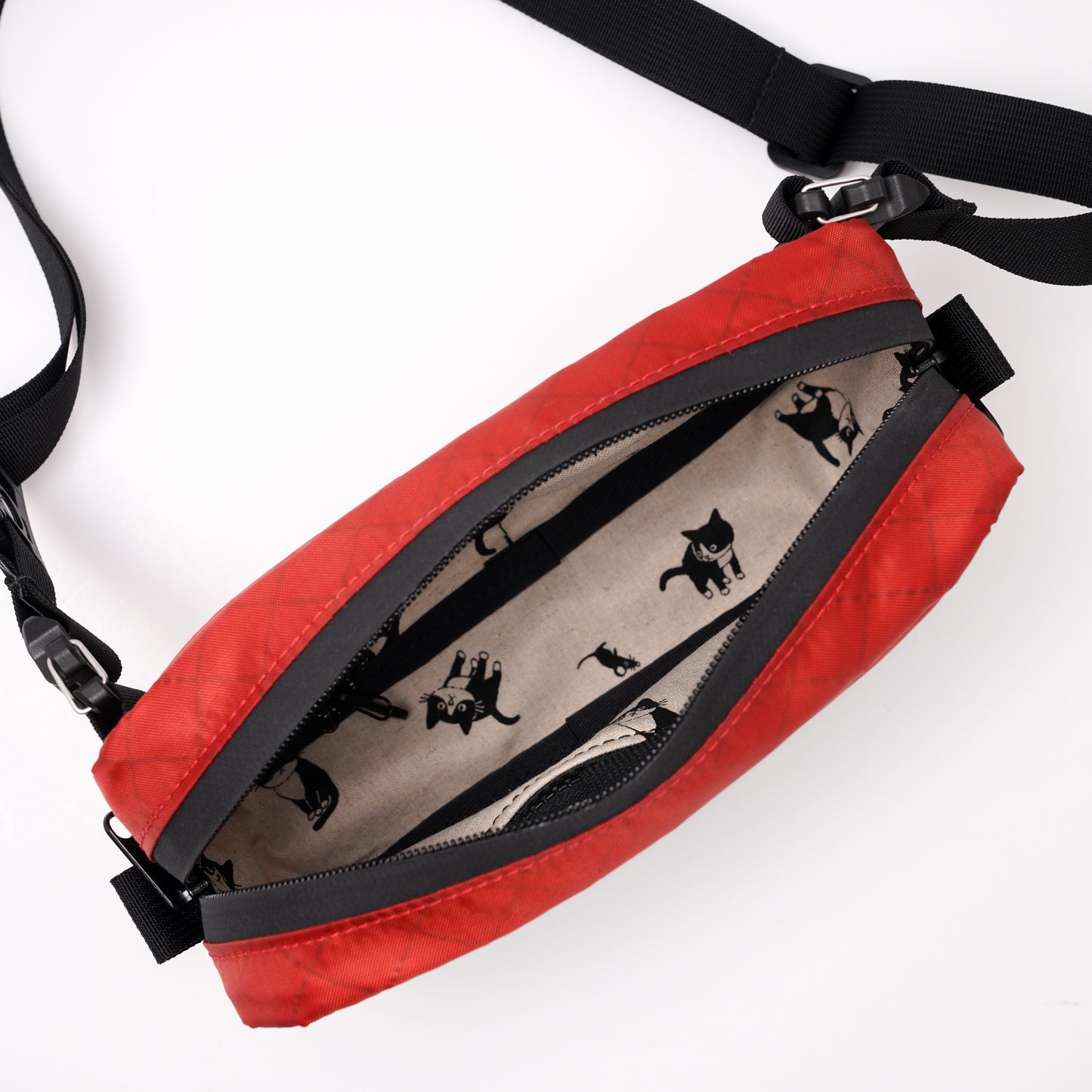 The Adapt - EPX200 Brick Red / Cats (loop)