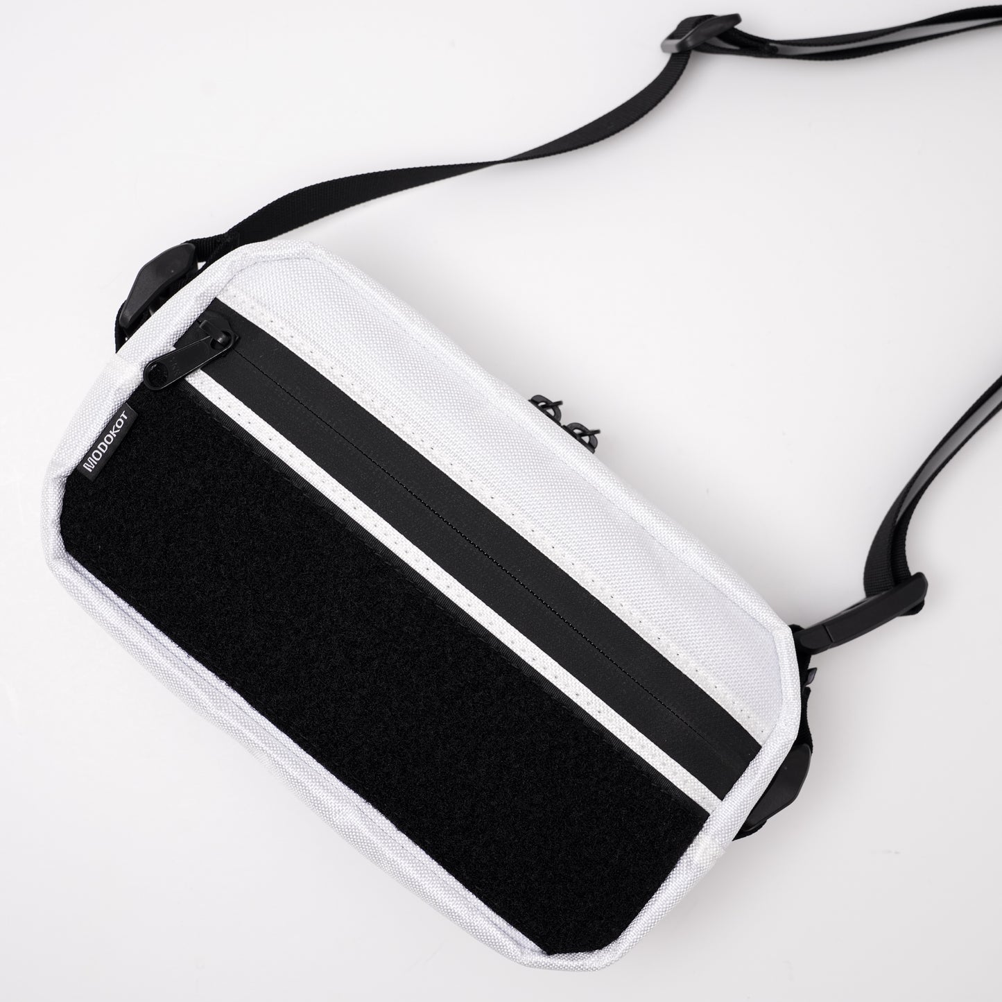 The Bigger Sling - ULTRA400 White Lightning / EPX200 Bright Blue (loop)