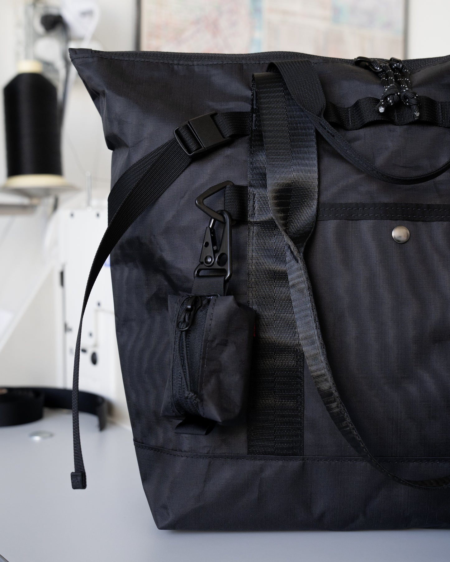 Field Tote - Black Dyneema
